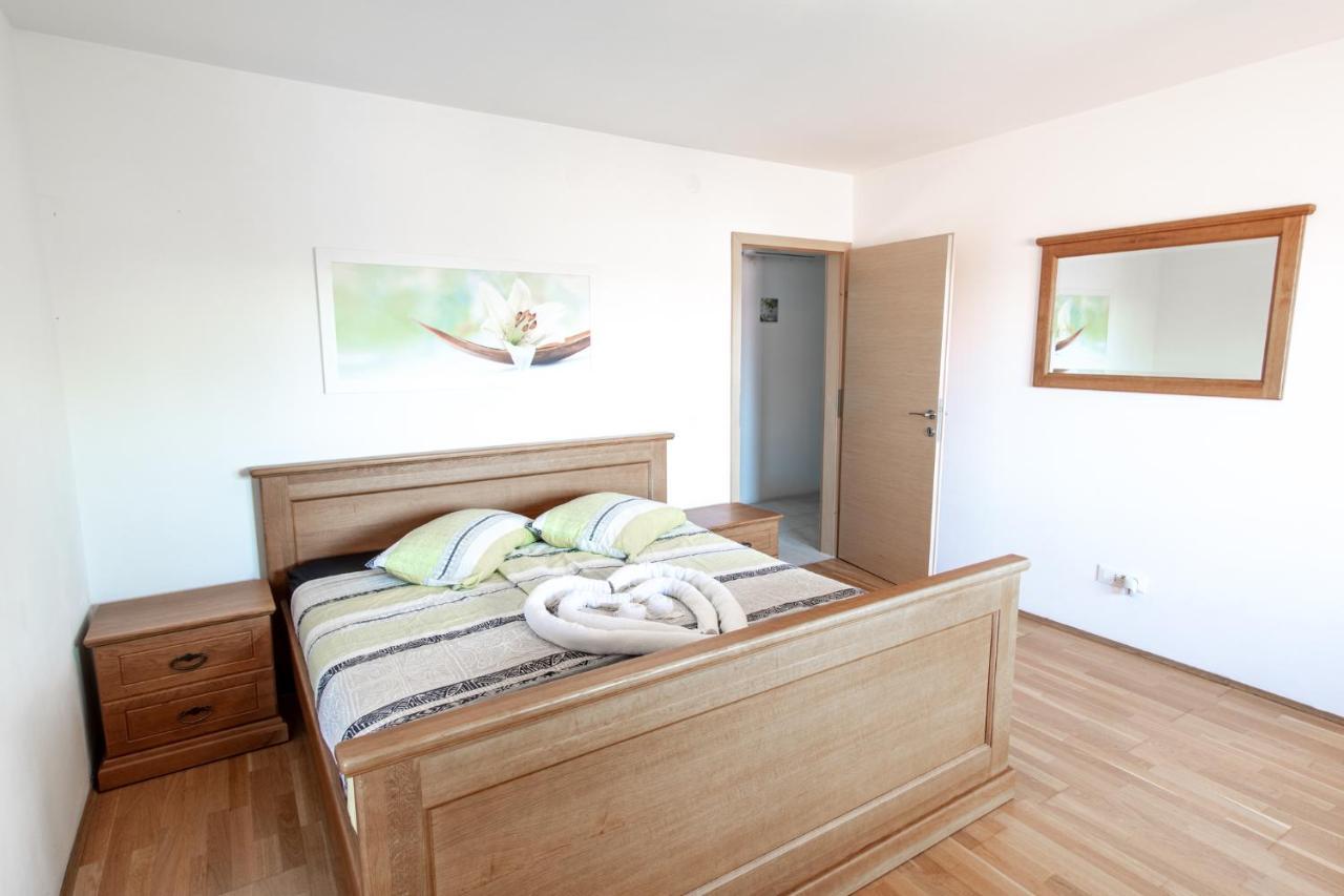 Villa Hermes Art Dutovlje Εξωτερικό φωτογραφία